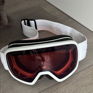 Snowboarding goggles